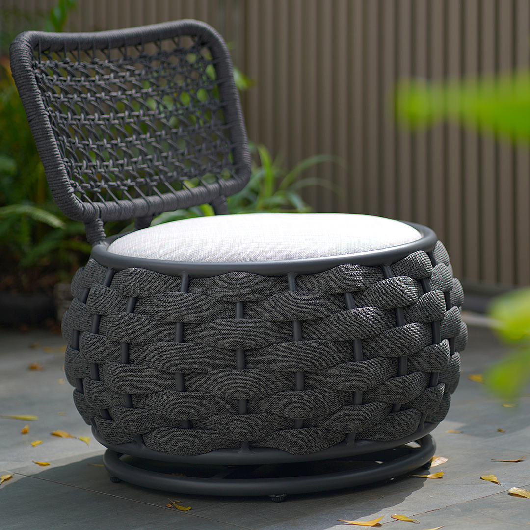 Outdoor Swivel Lounge Chair