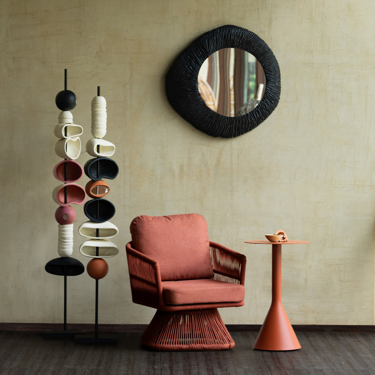 Swivel Lounge Chair