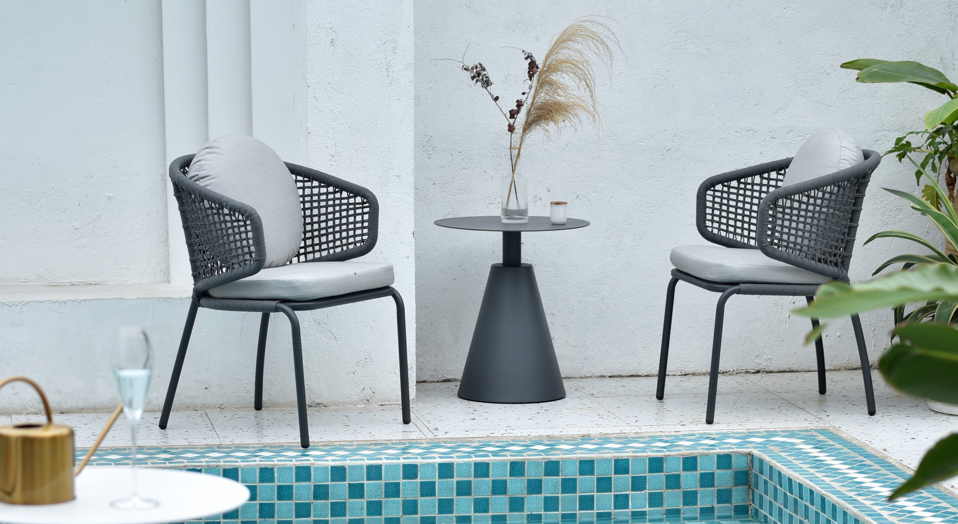 Best Outdoor Furniture Sets for Small Spaces: Balconies and Patios