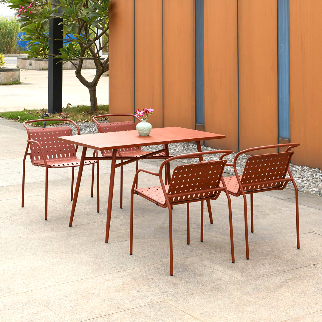 Light Weight Dining Table