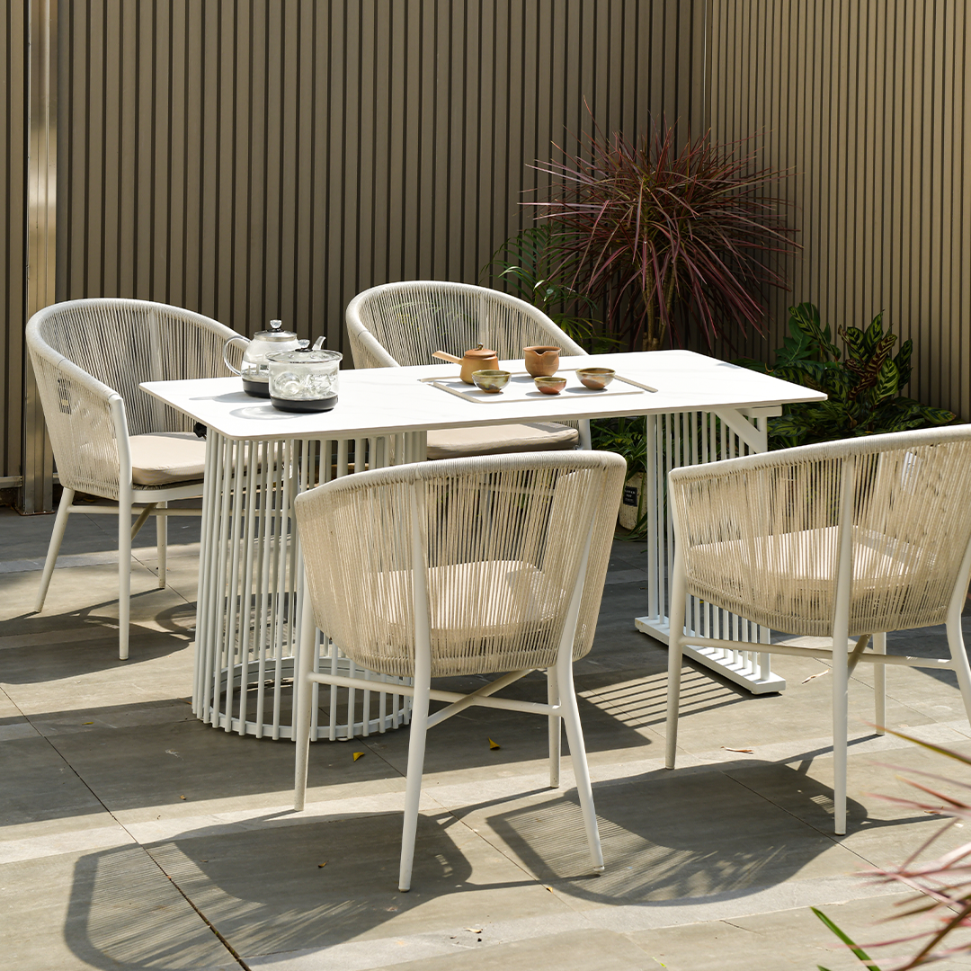 Outdoor Dining Table 
