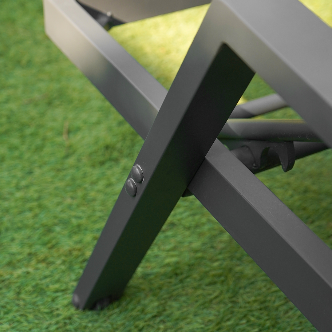 Outdoor Chaise Lounge 