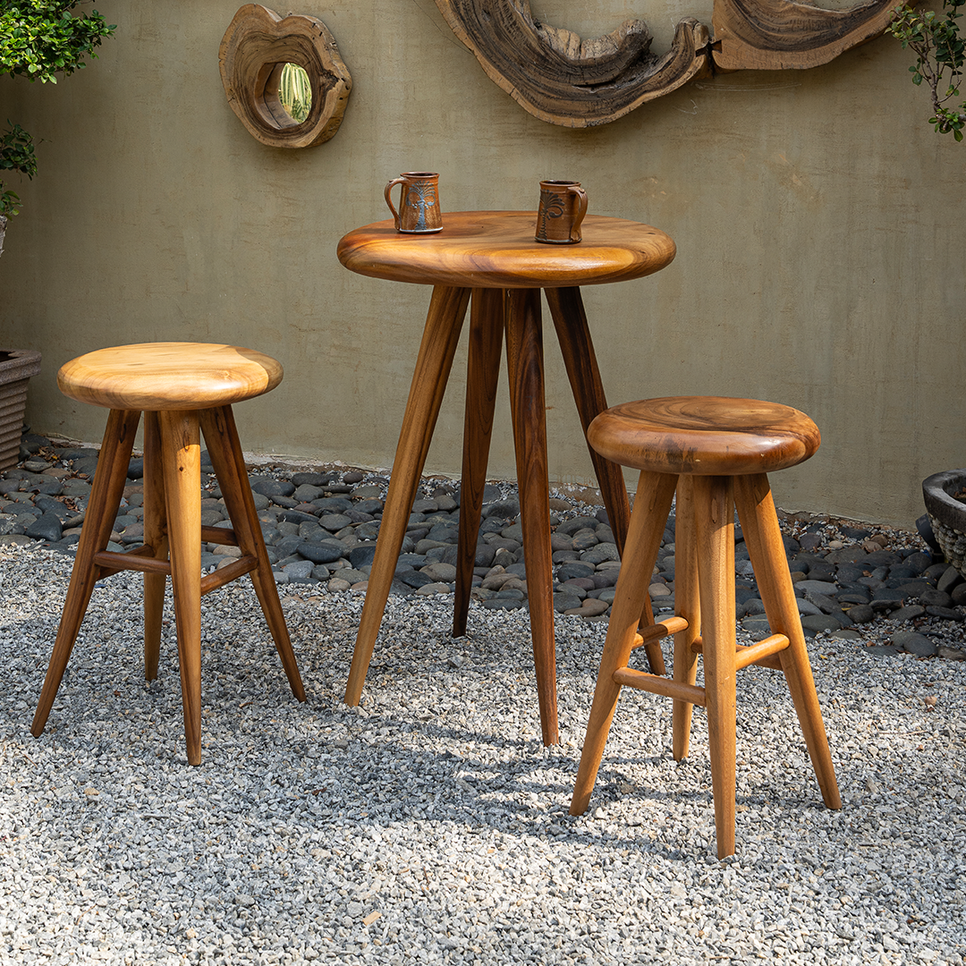 Outdoor Log-Wood Bar