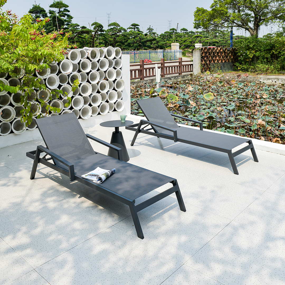 Outdoor Chaise Lounge 
